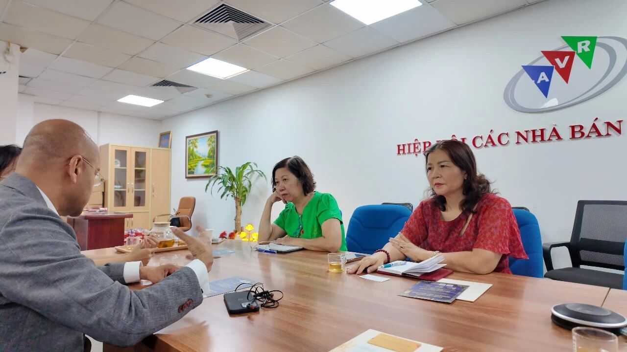 AFF越南河内首展获越南纺织服装协会、越南零售商协会鼎力支持,助力企业共拓北越市场新渠道 AFF越南河内首展获越南纺织服装协会、越南零售商协会鼎力支持,助力企业共拓北越市场新渠道
