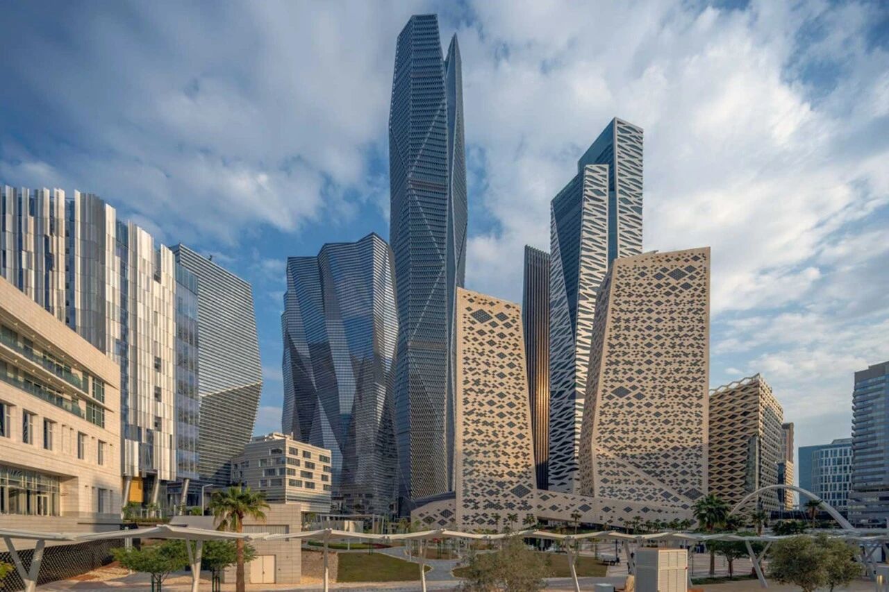 沙特国家级战略赋能，超级工程爆发，非油经济腾飞，中国工业企业谁能率先拿下沙特设备采购红利？