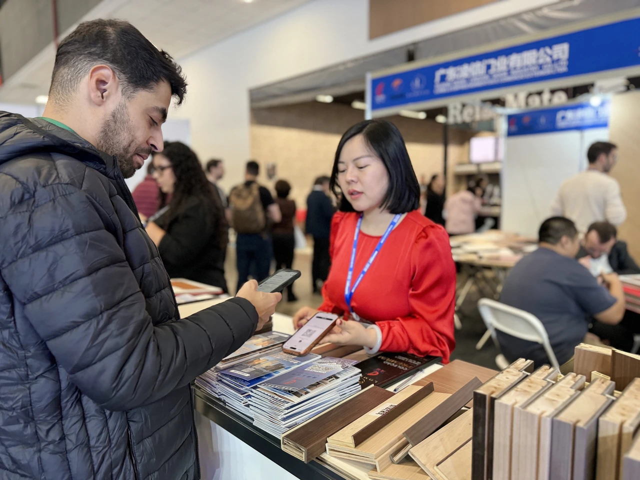 广货行天下|超3.3万人次买家到场,近400家粤企亮相第十三届巴西展 广货行天下|超3.3万人次买家到场,近400家粤企亮相第十三届巴西展